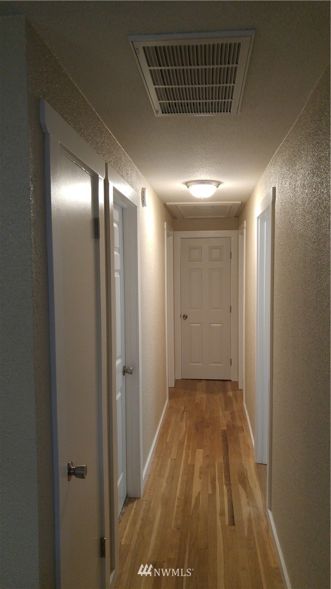3741 Northeast 10th Street Renton, WA 98056 - Photo 13 of 19