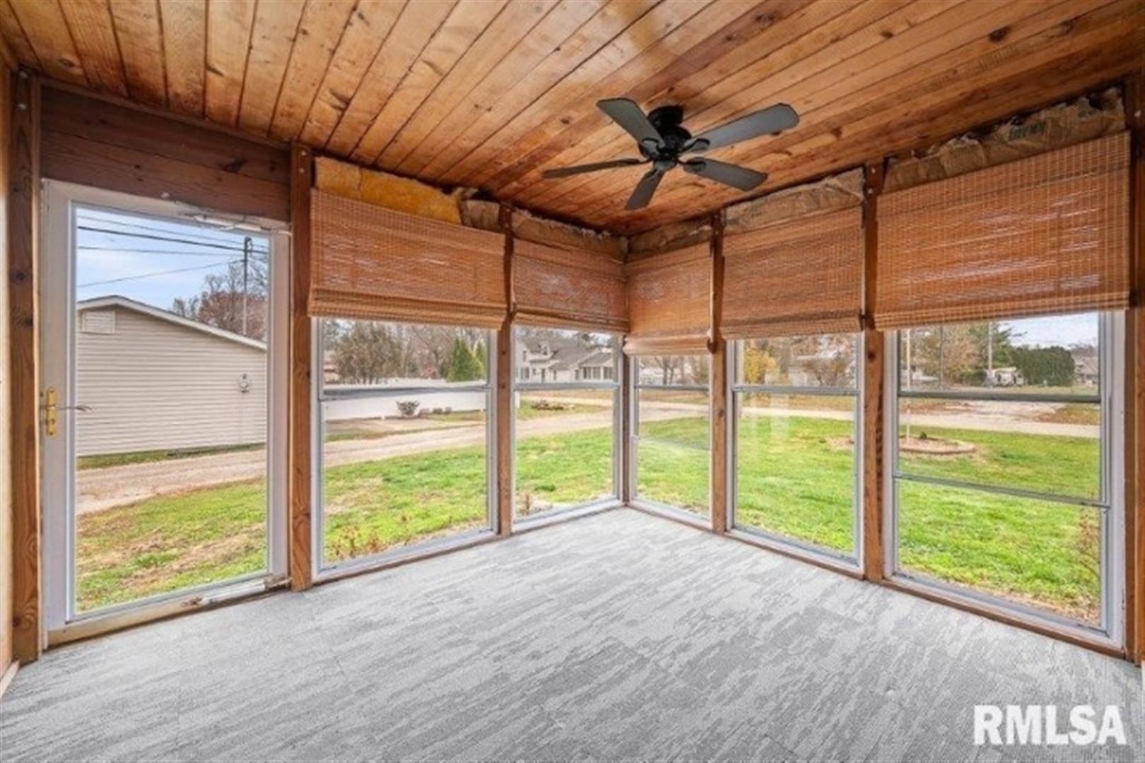 304 7th Street Hampton, IL 61256 - Photo 23 of 35 a view of a room with a large window