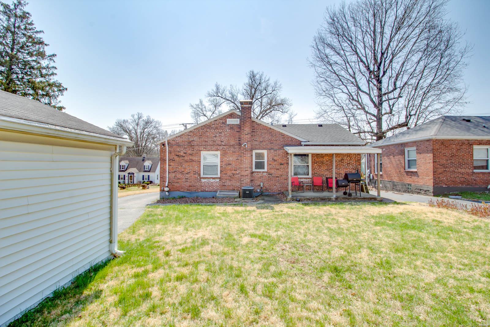 1112 Danforth Street Alton, IL 62002 - Photo 28 of 34 Gallery Image 28