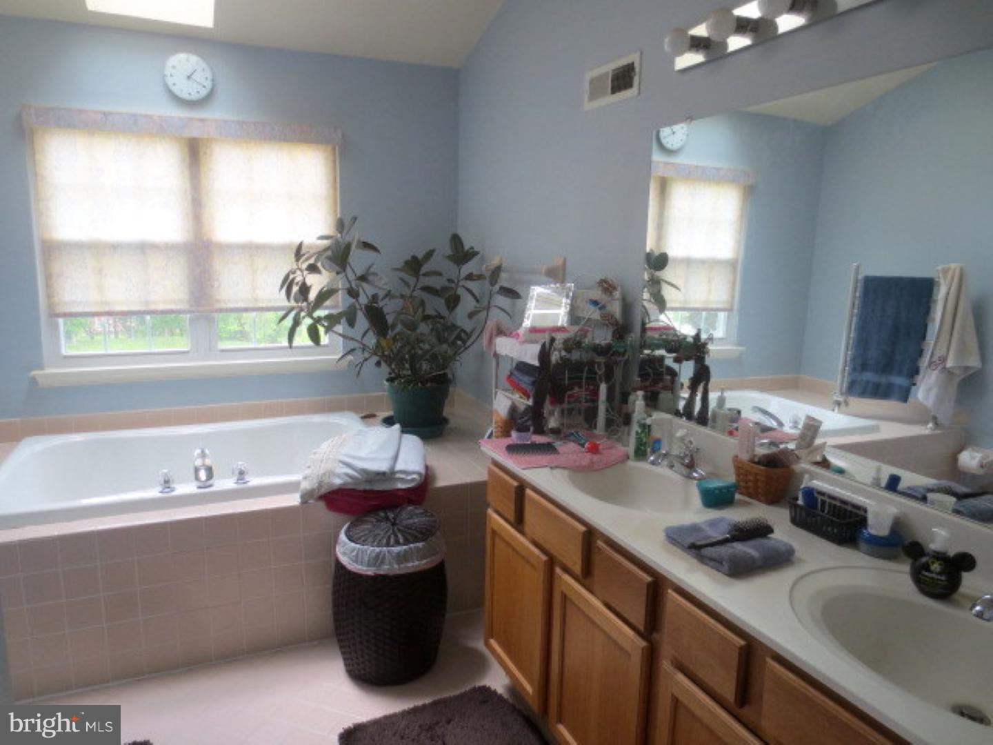 328 Manor Road Harleysville, PA 19438 - Photo 11 of 25 Gallery Image 11