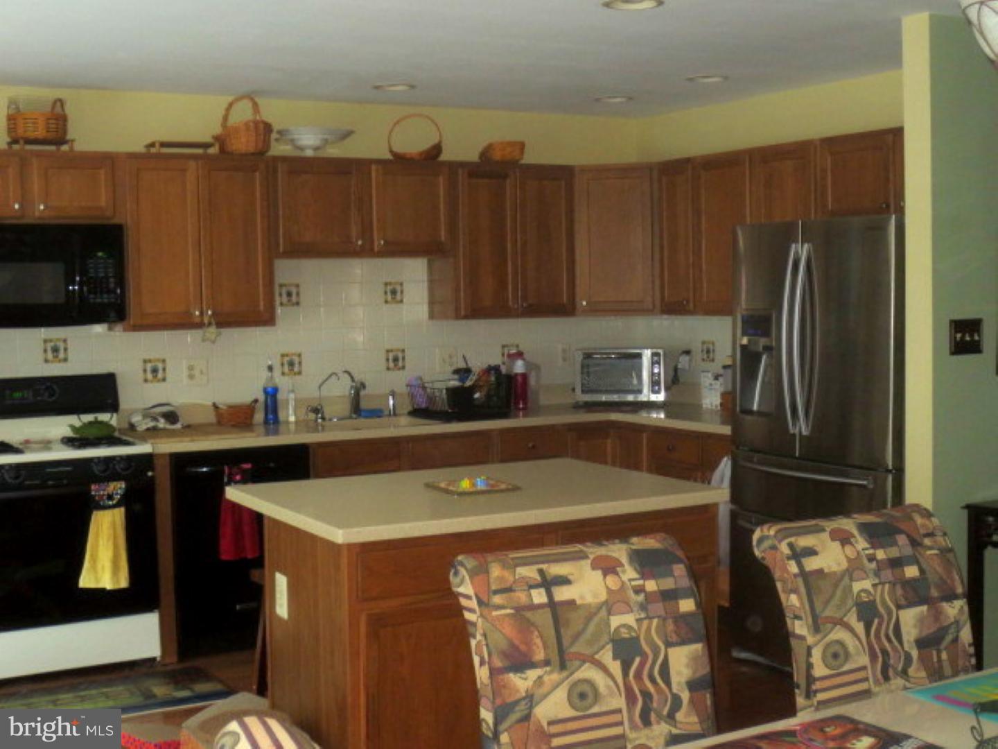 328 Manor Road Harleysville, PA 19438 - Photo 5 of 25 Gallery Image 5