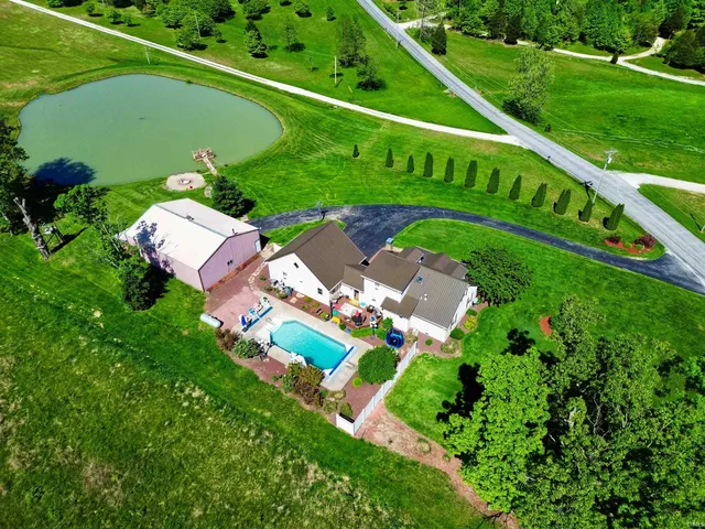 $499,000 | 7522 West County Road 575 South, French Lick, IN 47432