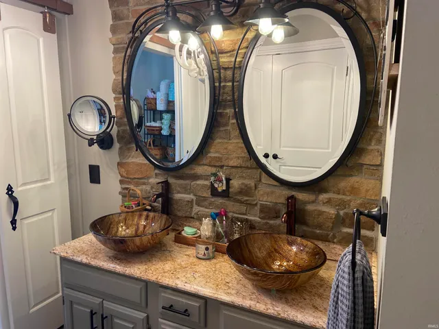 $499,000 | 7522 West County Road 575 South, French Lick, IN 47432