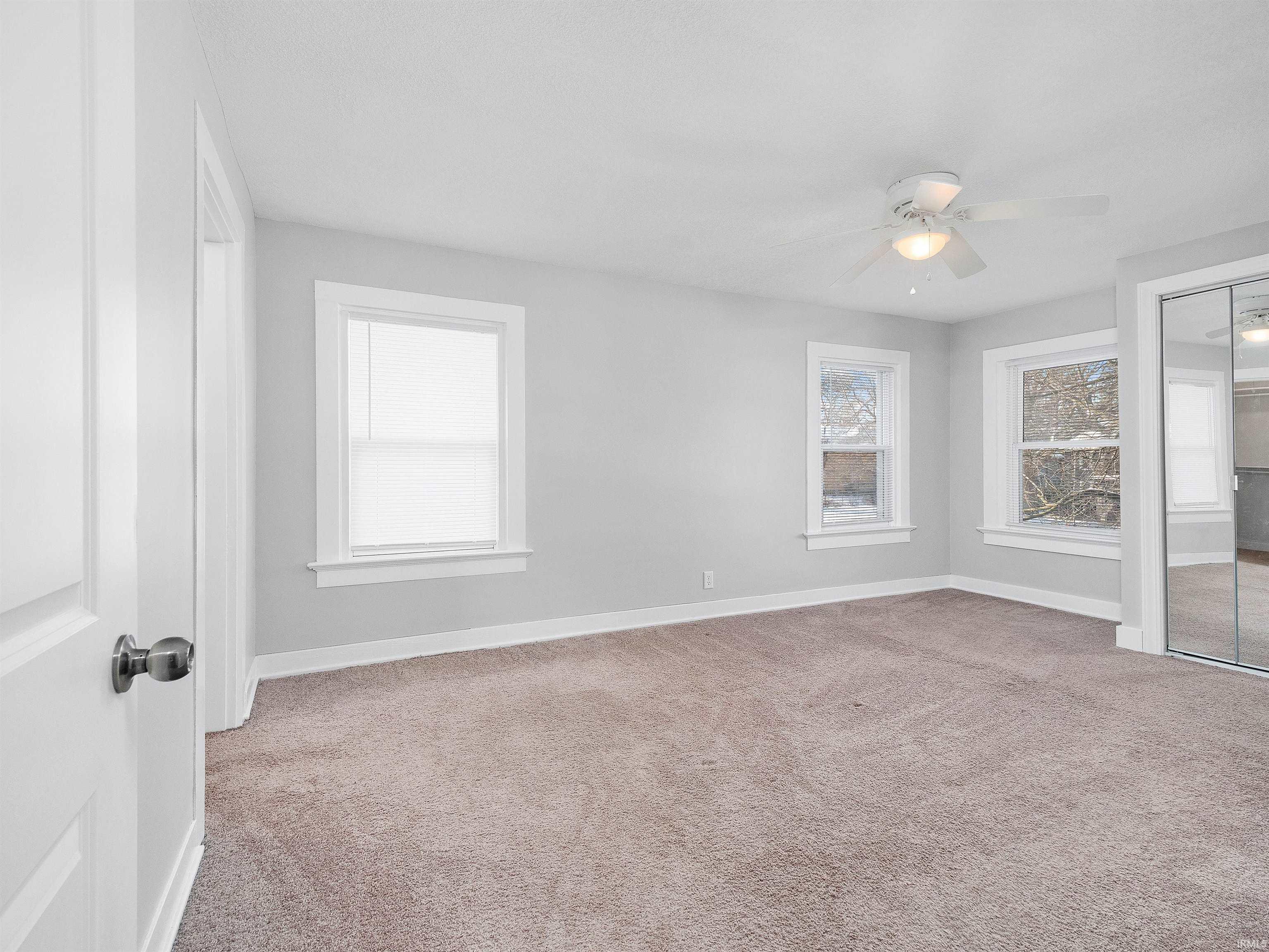 2713 Fairfield Avenue Fort Wayne, IN 46807 - Photo 10 of 31