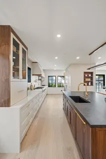 $5,880,000 | 1548 Cypress Avenue, Burlingame, CA 94010