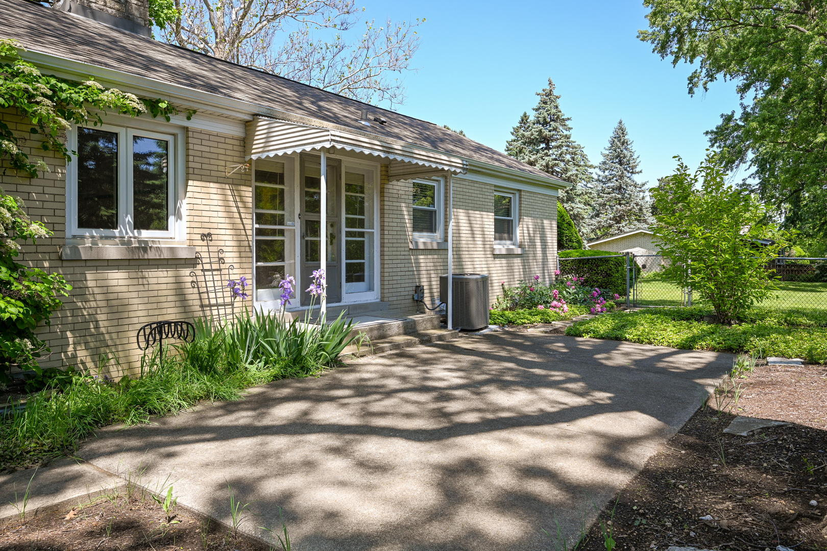 325 South Lambert Road Glen Ellyn, IL 60137 - Photo 28 of 32