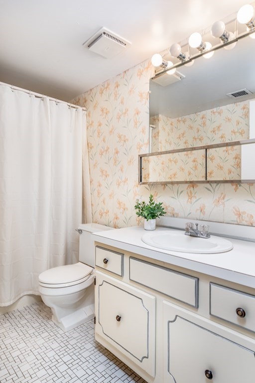 402 Paradise Road, Unit 3S Swampscott, MA 01907 - Photo 17 of 32