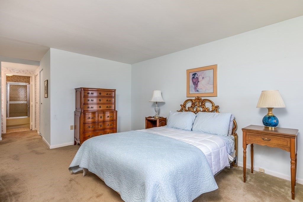 402 Paradise Road, Unit 3S Swampscott, MA 01907 - Photo 22 of 32