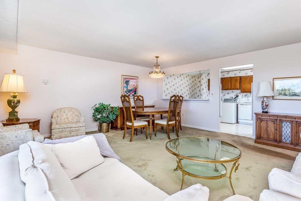 402 Paradise Road, Unit 3S Swampscott, MA 01907 - Photo 4 of 32