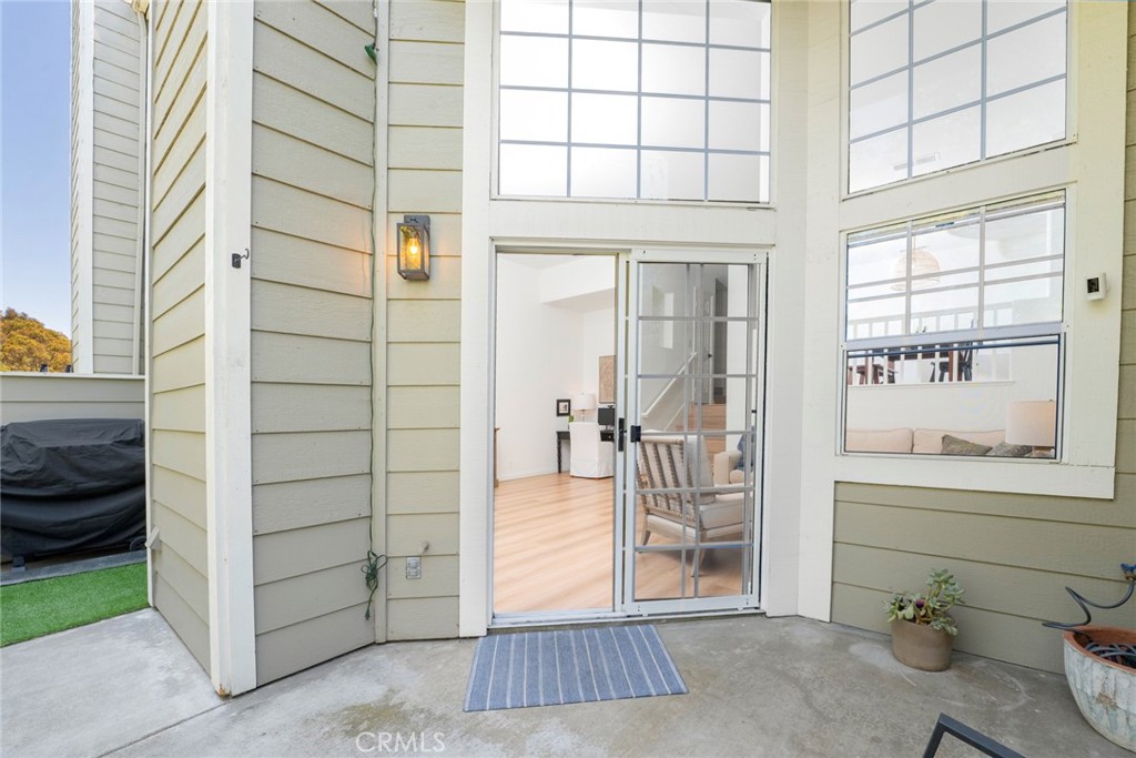 33144 Ocean Ridge Dana Point, CA 92629 - Photo 22 of 45 a view of a room that has a bench and window