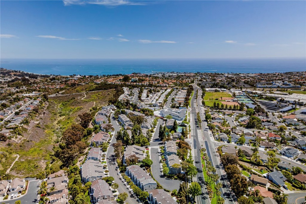 33144 Ocean Ridge Dana Point, CA 92629 - Photo 38 of 45 an aerial view of multiple house