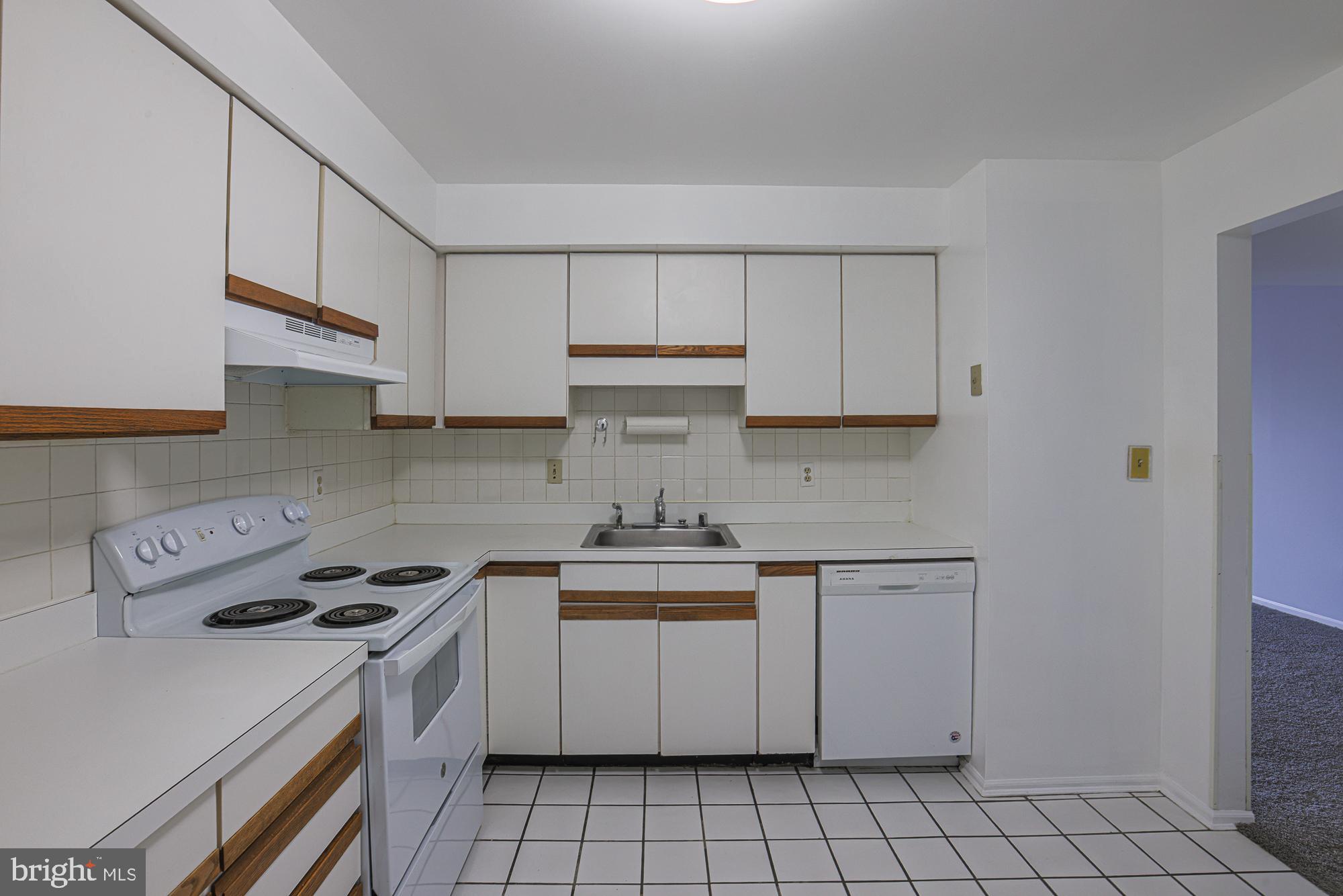 2903 Fallstaff Road, Unit 501 Baltimore, MD 21209 - Photo 14 of 29