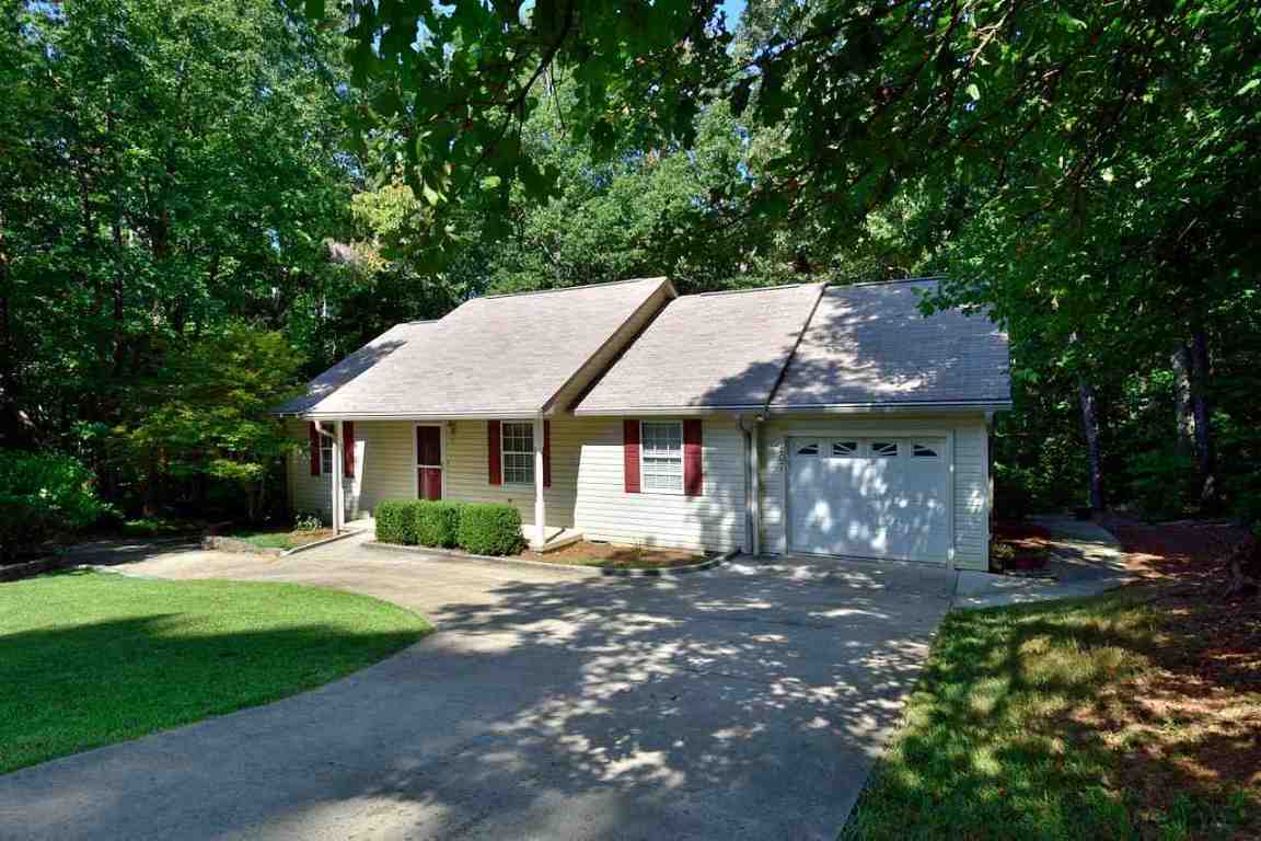 207 North Foxglove Road Westminster, SC 29693 - Photo 4 of 32 Gallery Image 4