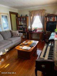 206 North McCaskey Road Williamston, NC 27892 - Photo 3 of 26 Living Room 2