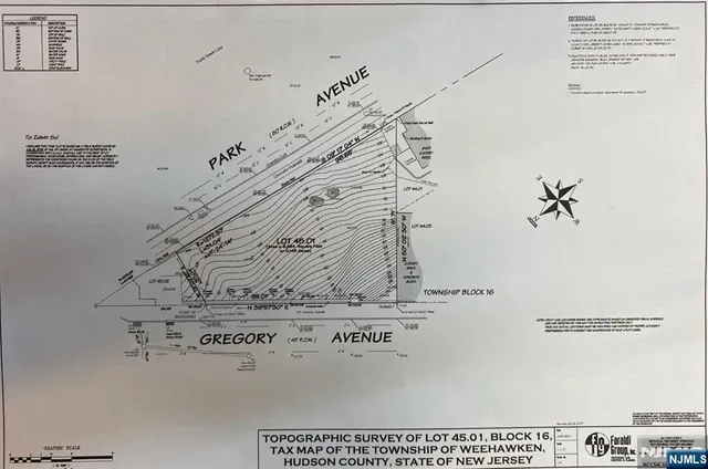 a picture of a room with wall