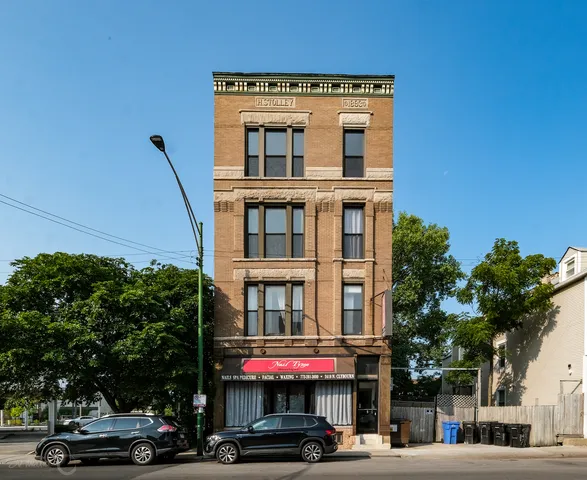 $1,850 | 2418 North Clybourn Avenue, Unit 2F, Chicago, IL 60614