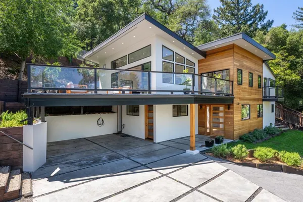 $3,298,000 | 124 Foxwood Road, Portola Valley, CA 94028