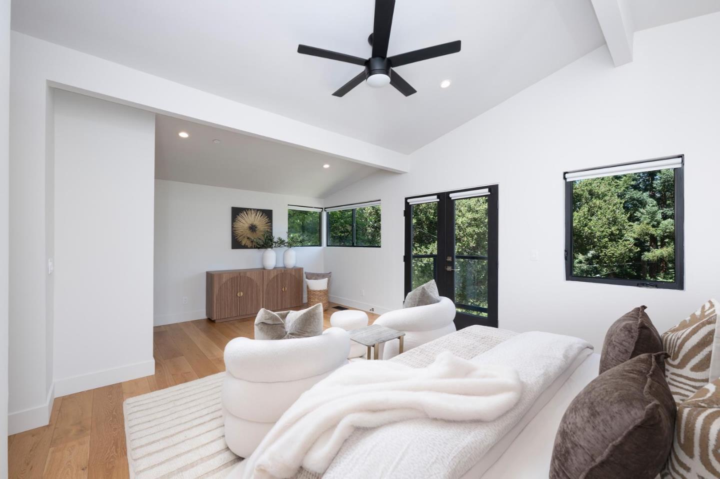 124 Foxwood Road Portola Valley, CA 94028 - Photo 13 of 25