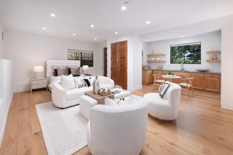 $3,298,000 | 124 Foxwood Road, Portola Valley, CA 94028