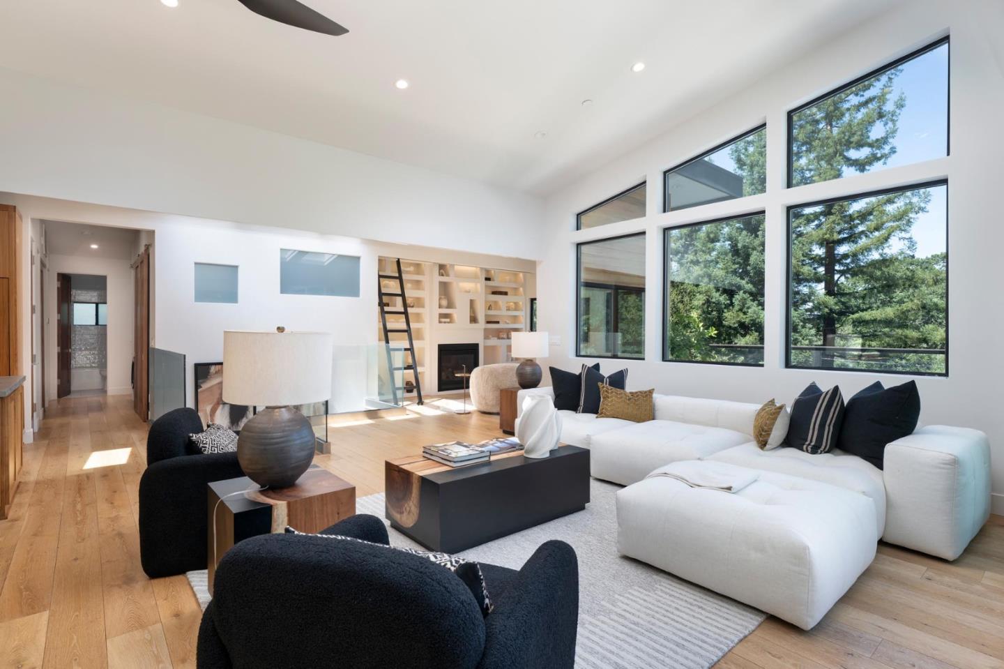 124 Foxwood Road Portola Valley, CA 94028 - Photo 9 of 25
