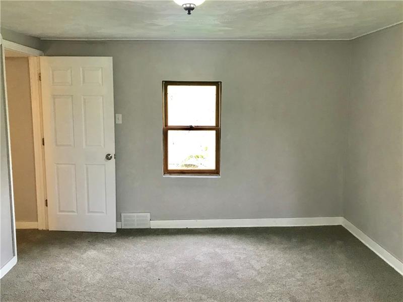 118 Tilford Road Pittsburgh, PA 15235 - Photo 16 of 23 Gallery Image 16