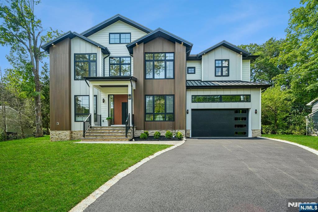 83 Falcon Road Livingston, NJ 07039 - Photo 1 of 20 Gallery Image 1