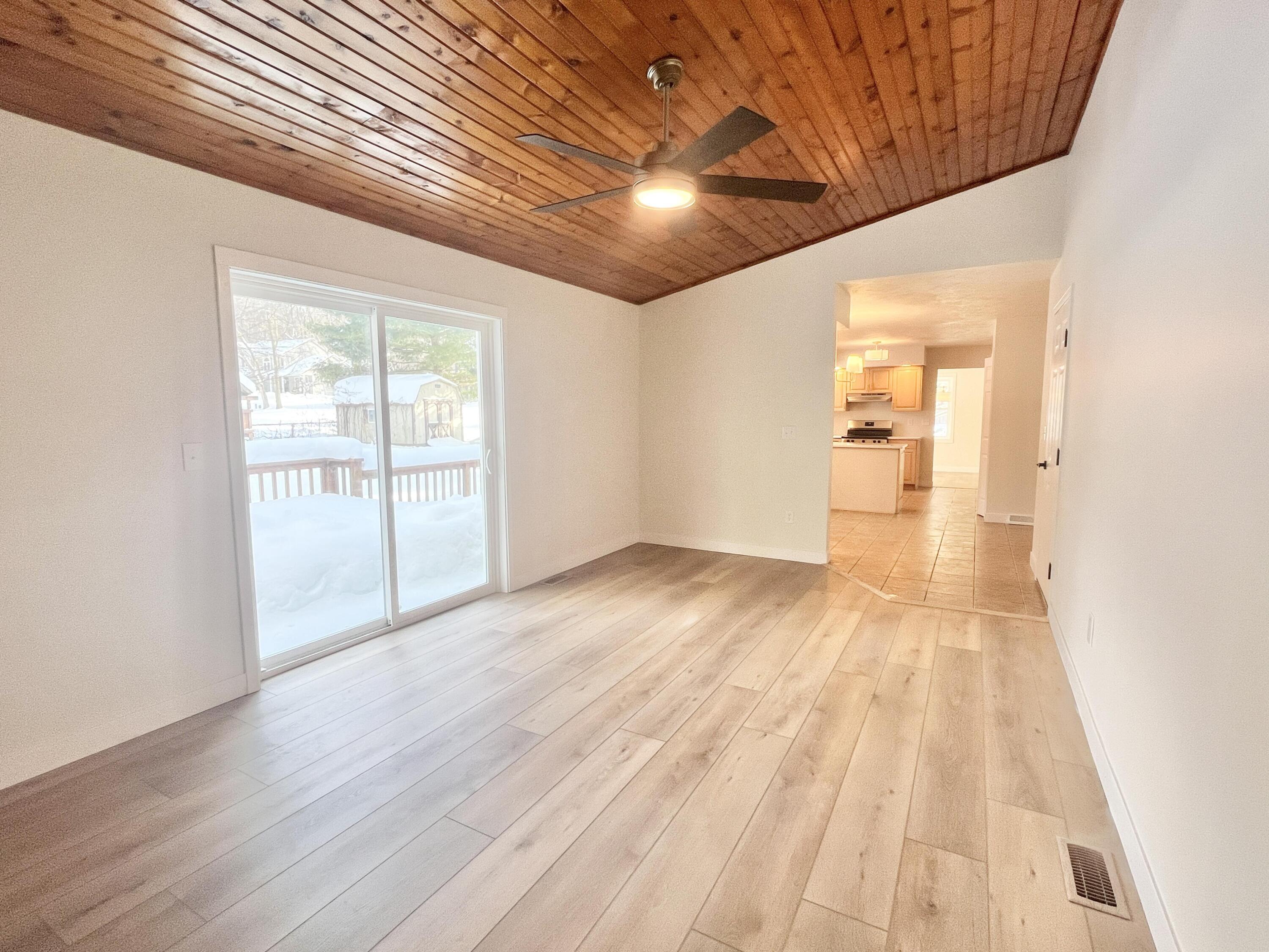 1705 North Philip Road Niles, MI 49120 - Photo 3 of 40 beyc69a0e9482a31e