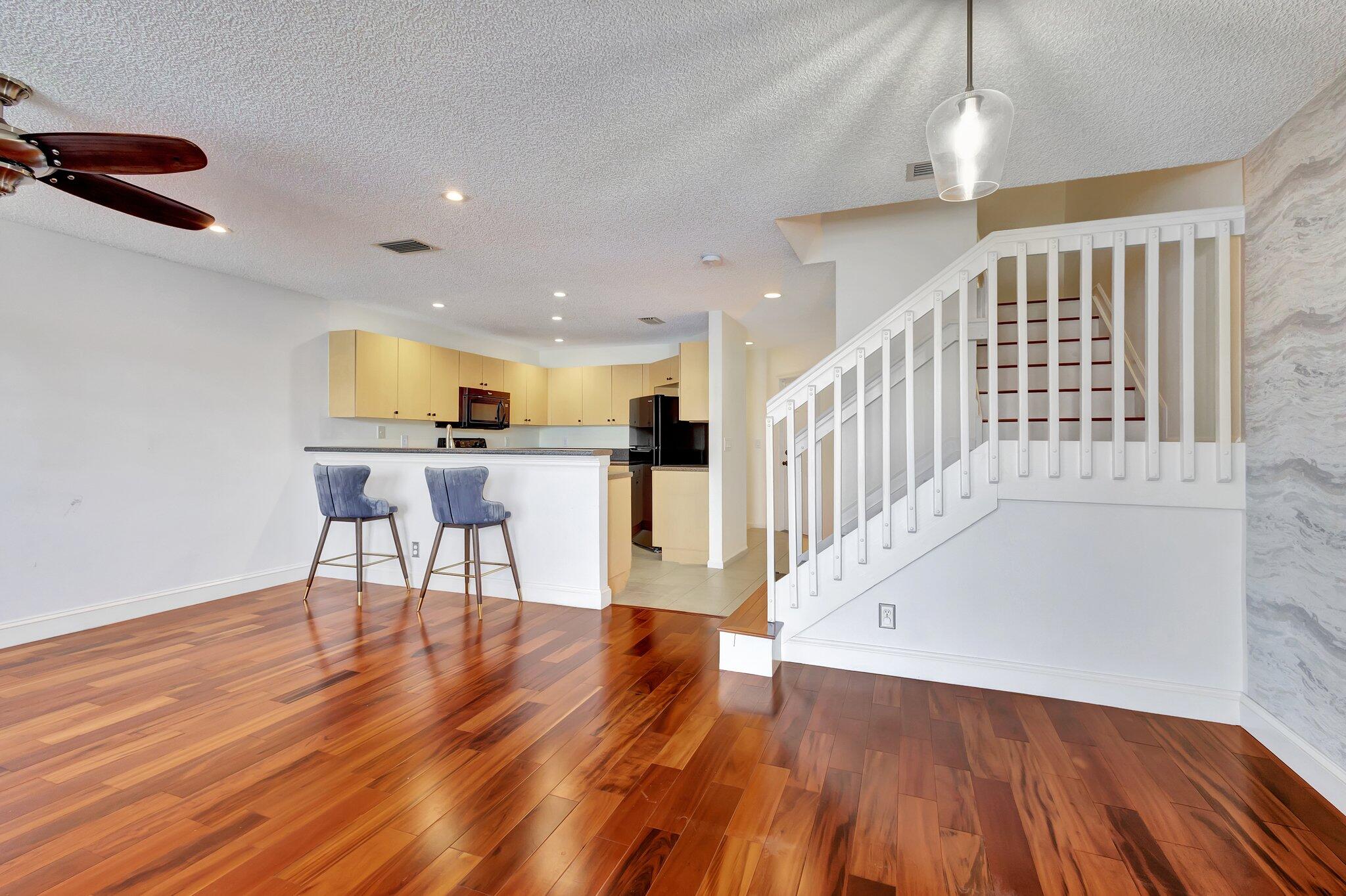 756 Imperial Lake Road West Palm Beach, FL 33413 - Photo 11 of 30 LIVING
