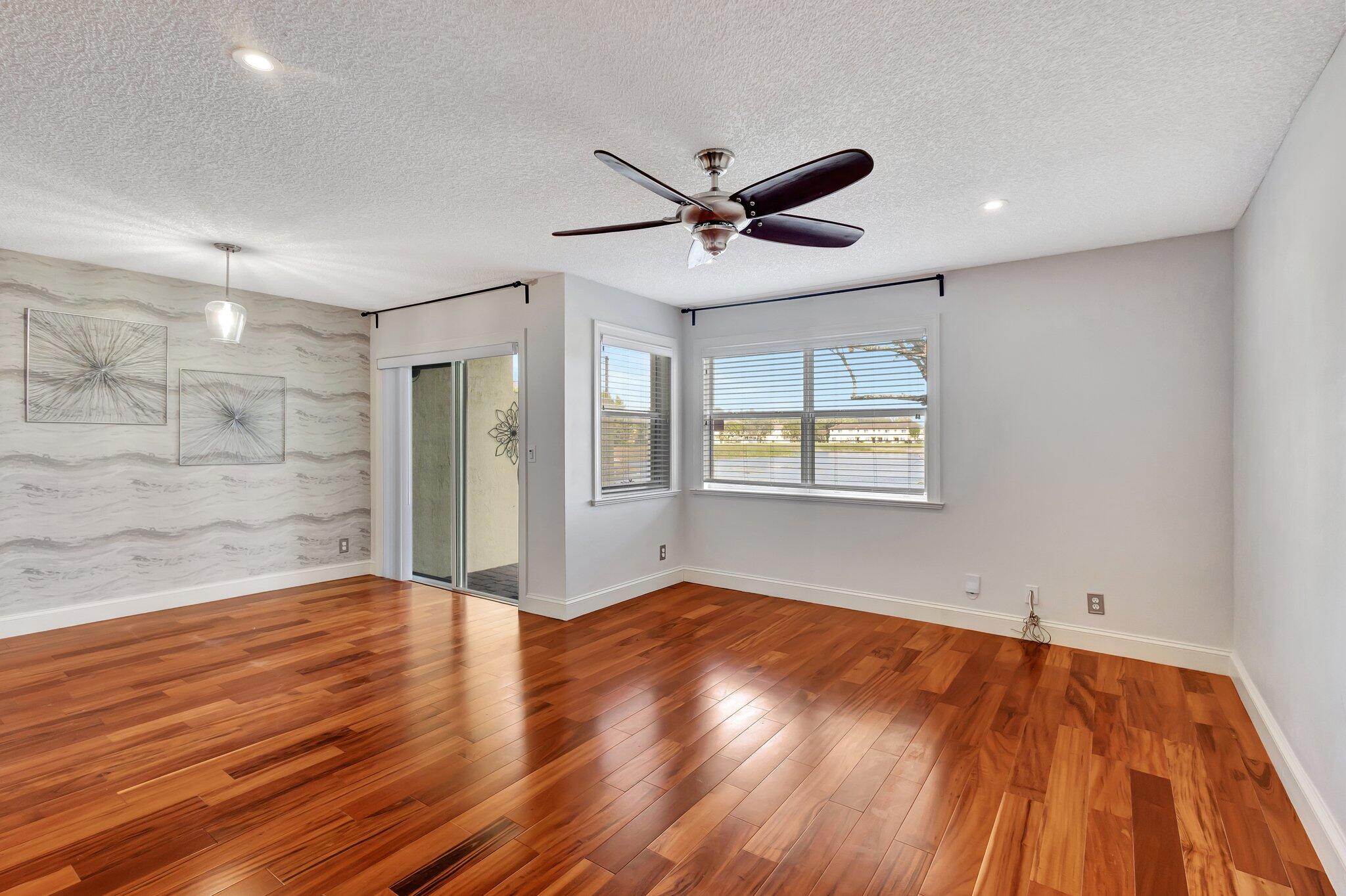 756 Imperial Lake Road West Palm Beach, FL 33413 - Photo 12 of 30 LIVING