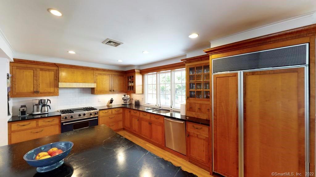 121 Peaceable Street Redding, CT 06896 - Photo 1 of 1 Kitchen