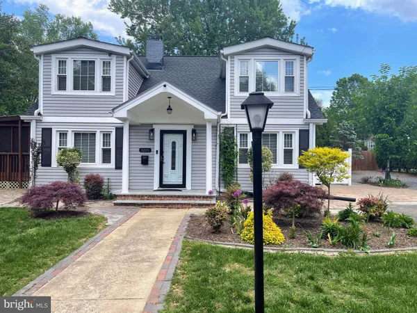 $3,450 | 3205 Holloway Road, Falls Church, VA 22042