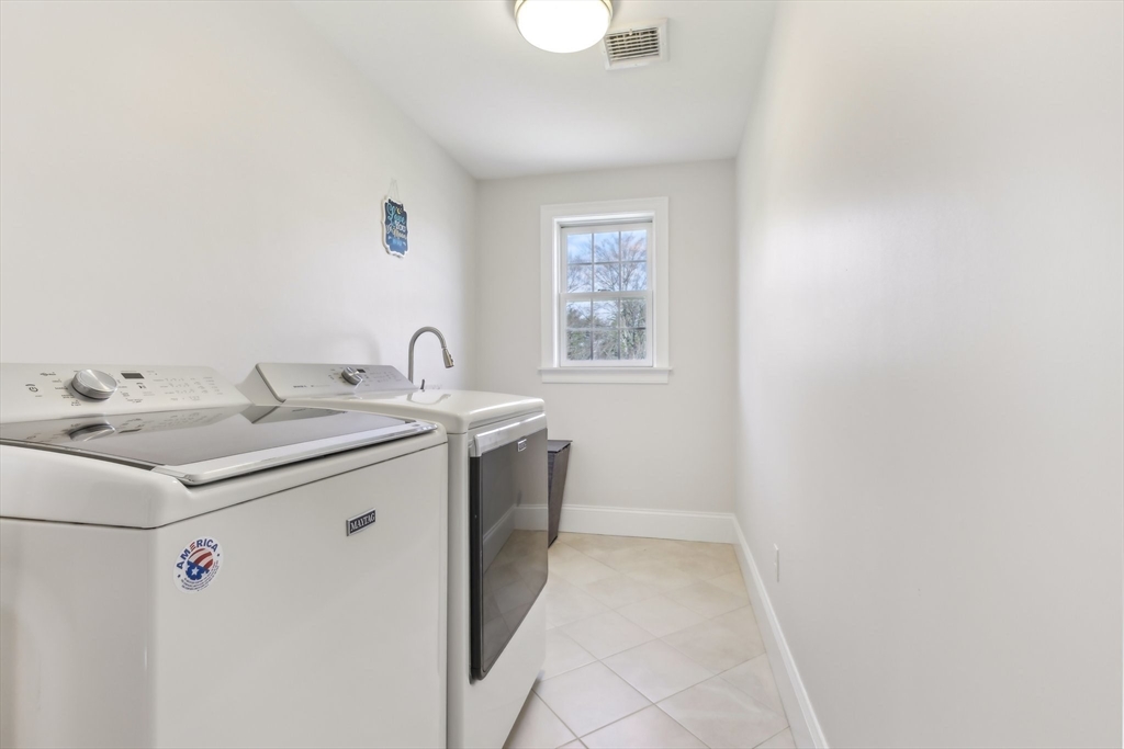 8 Spring Hill Farm Road Wenham, MA 01984 - Photo 20 of 38