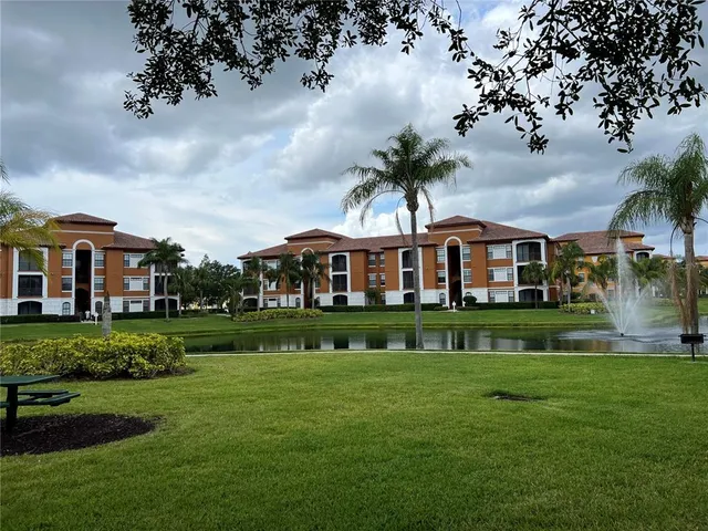 $1,500 | 8387 38th St Circle East, Unit 106, Sarasota, FL 34243