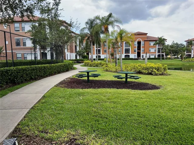 $1,500 | 8387 38th St Circle East, Unit 106, Sarasota, FL 34243