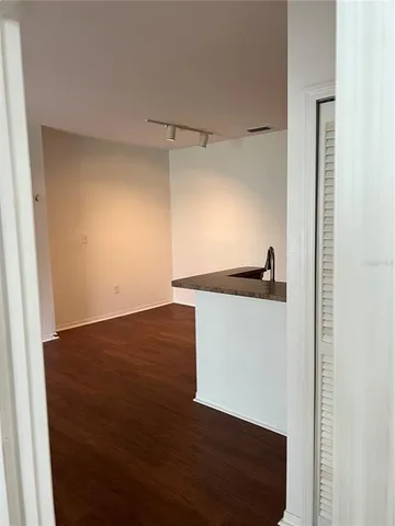 $1,500 | 8387 38th St Circle East, Unit 106, Sarasota, FL 34243