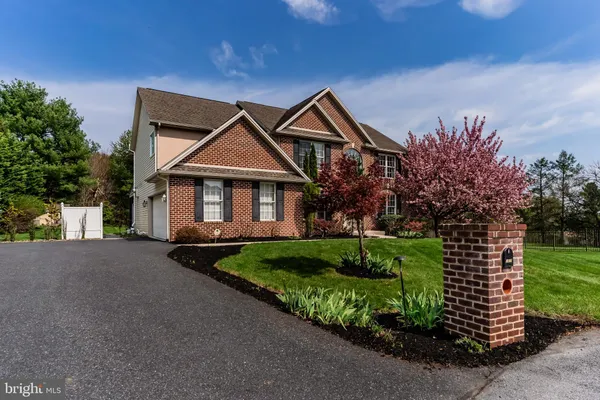 $699,900 | 1517 Smokehouse Lane, Harrisburg, PA 17110