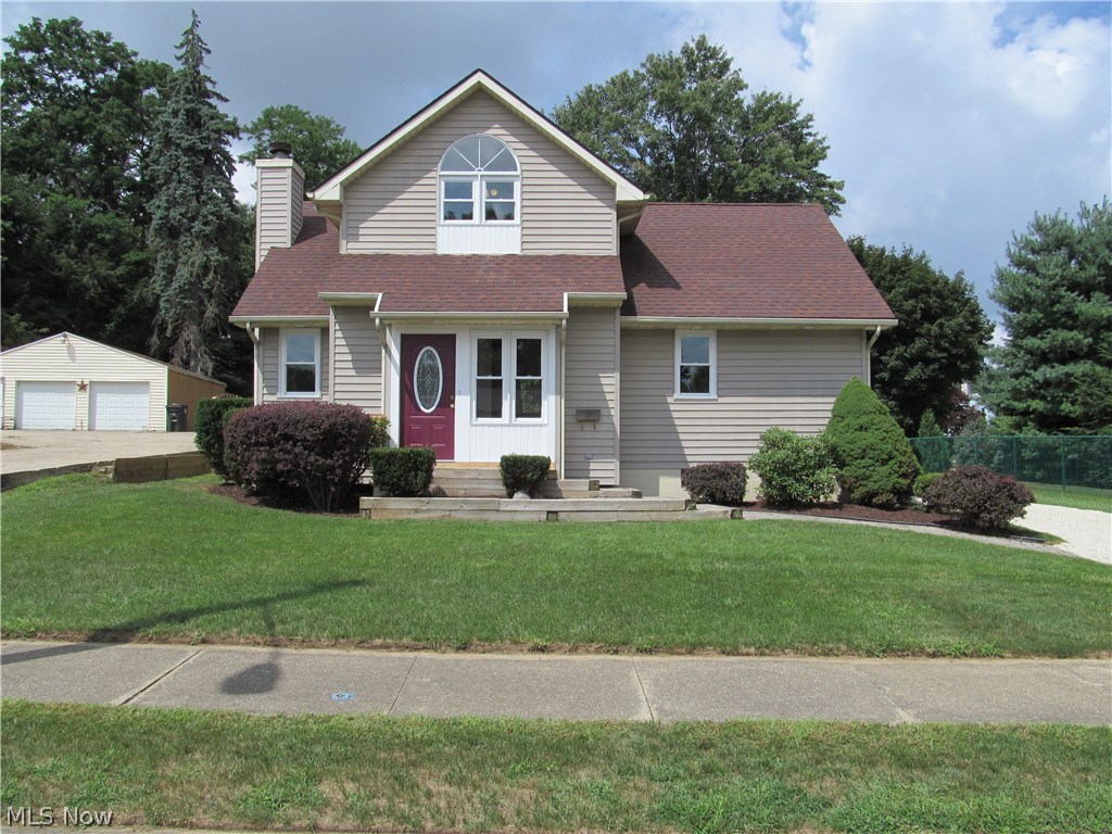 606 Caine Road Akron, OH 44312 - Photo 2 of 33 Gallery Image 2
