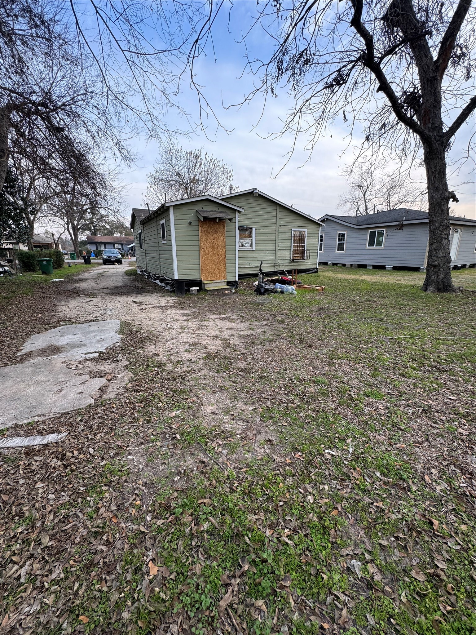 4710 Antha Street Houston, TX 77016 - Photo 10 of 11 a view of a house with a back yard