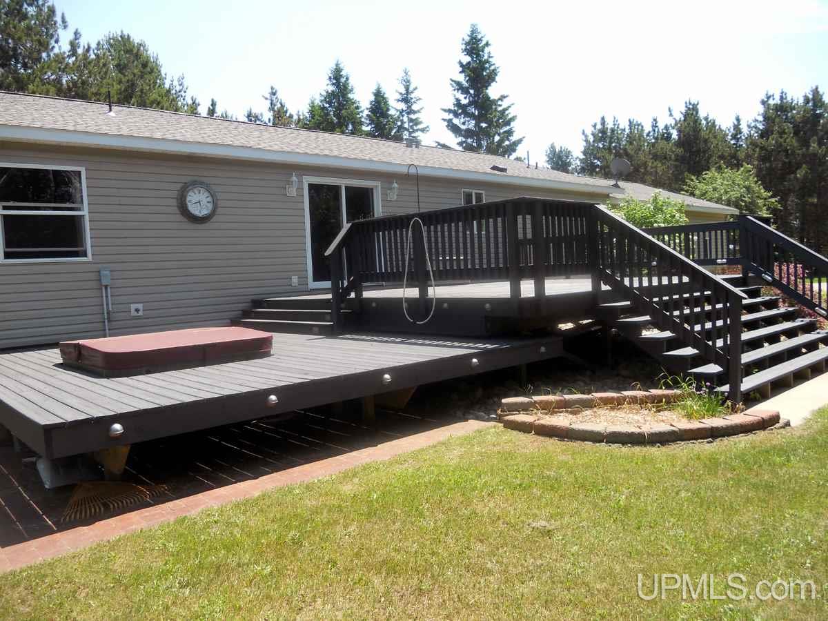 961 Shunk Road Manistique, MI 49854 - Photo 9 of 30 Gallery Image 9