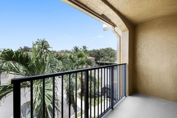 $1,700,000 | 15165 Michelangelo Boulevard, Unit 108, Delray Beach, FL 33446