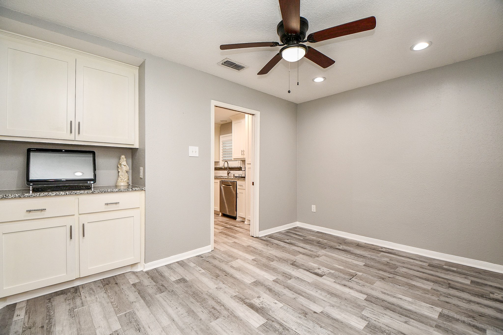 2101 Roland Rue Street Pearland, TX 77581 - Photo 5 of 20
