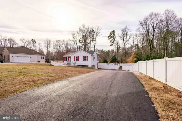 $384,900 | 9672 Mohawk Drive, King George, VA 22485