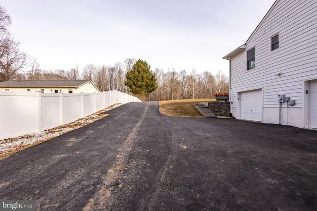 $384,900 | 9672 Mohawk Drive, King George, VA 22485