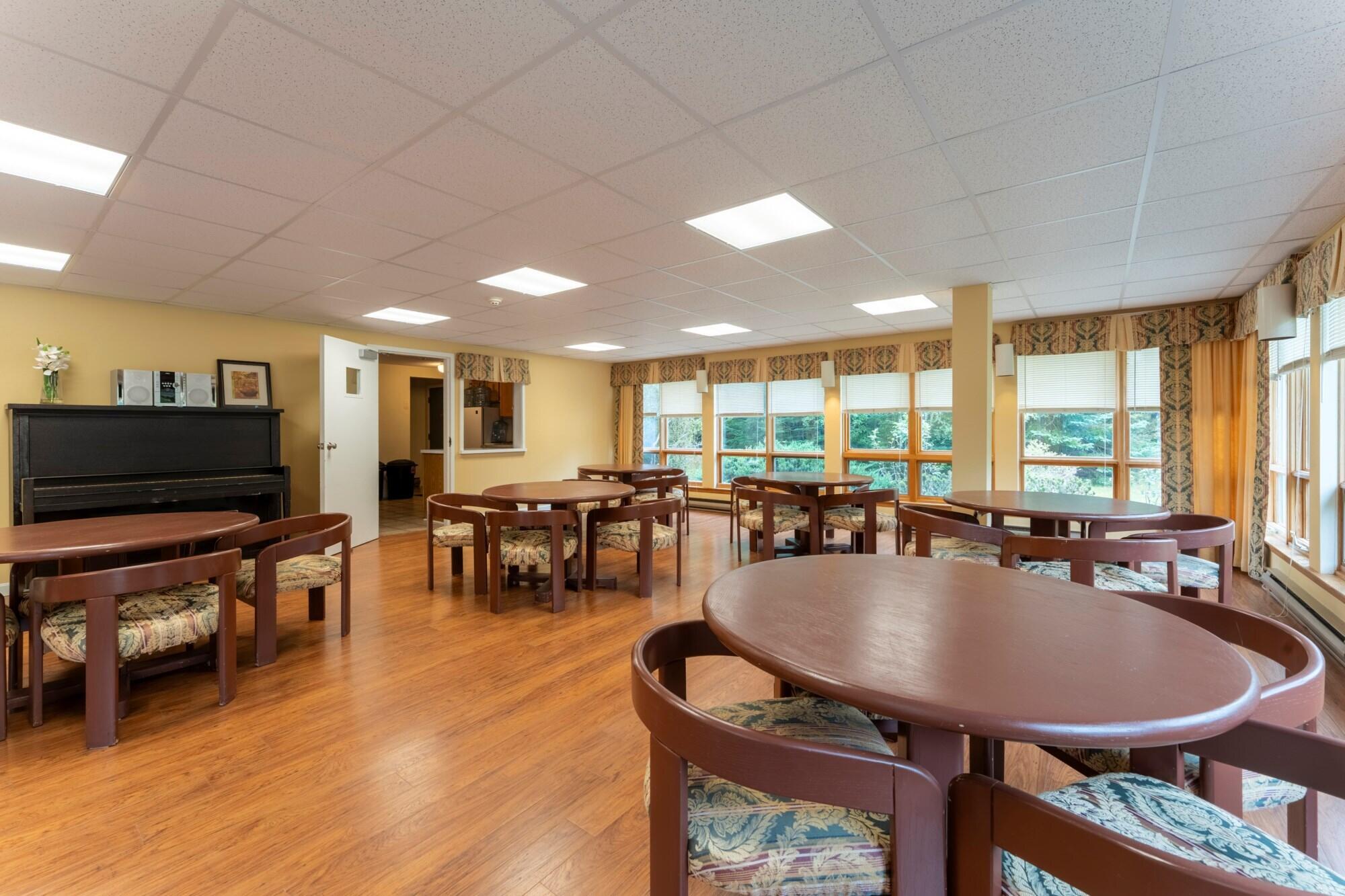 79 East Ridge Road, Unit 208 Southwest Harbor, ME 04679 - Photo 18 of 22 79ERidge_010