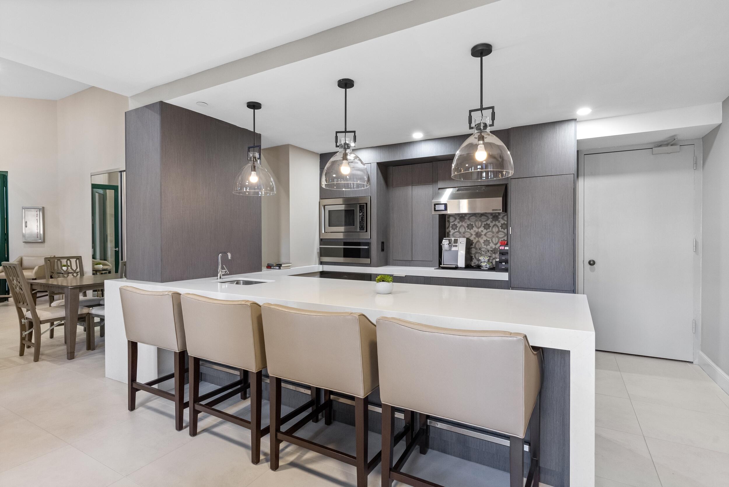 140 Southeast 5th Avenue, Unit 253 Boca Raton, FL 33432 - Photo 42 of 45 Kitchen