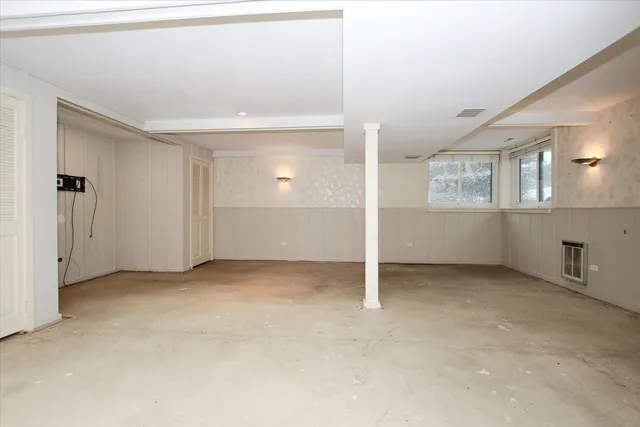 $350,000 | 299 Mallard Point, Unit D, Lake Barrington, IL 60010