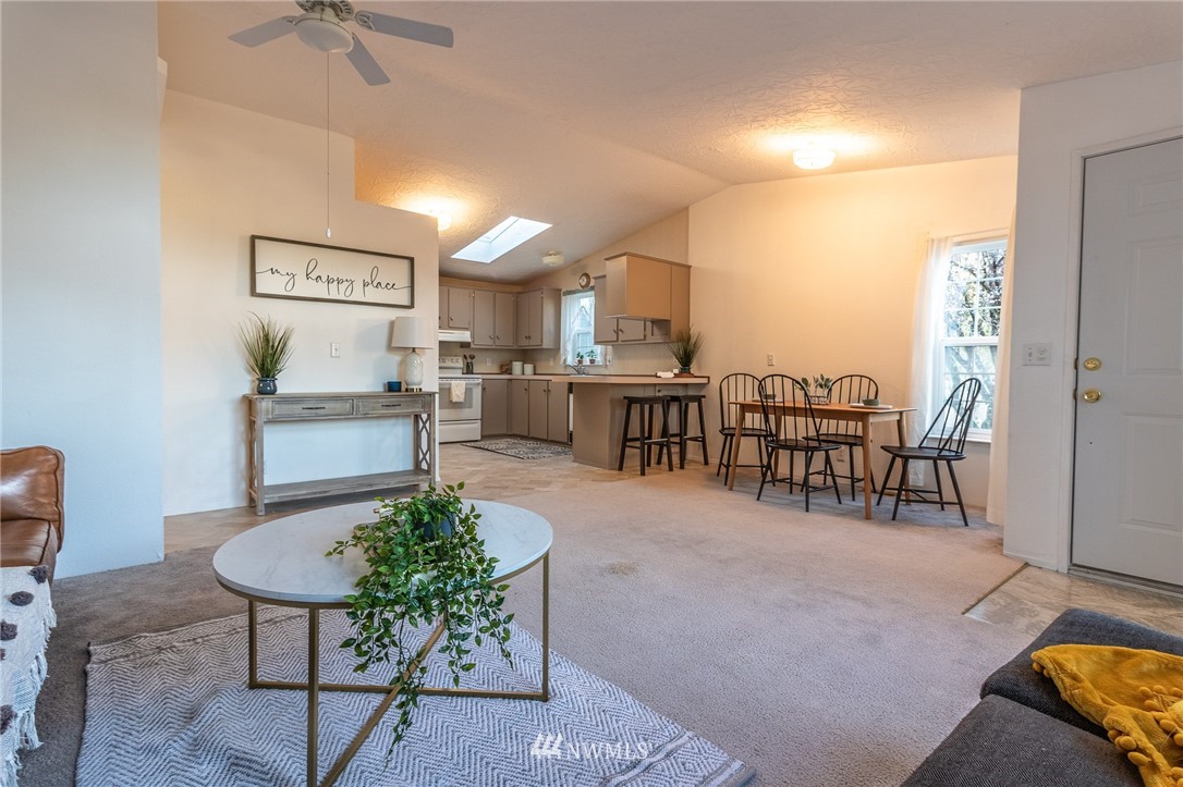 237 Old Hill Road Aberdeen, WA 98520 - Photo 3 of 22 Gallery Image 3