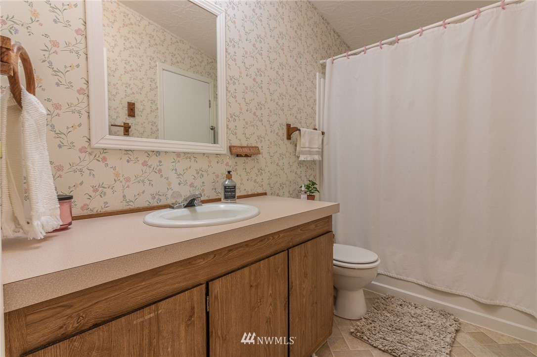 237 Old Hill Road Aberdeen, WA 98520 - Photo 10 of 22 Gallery Image 10