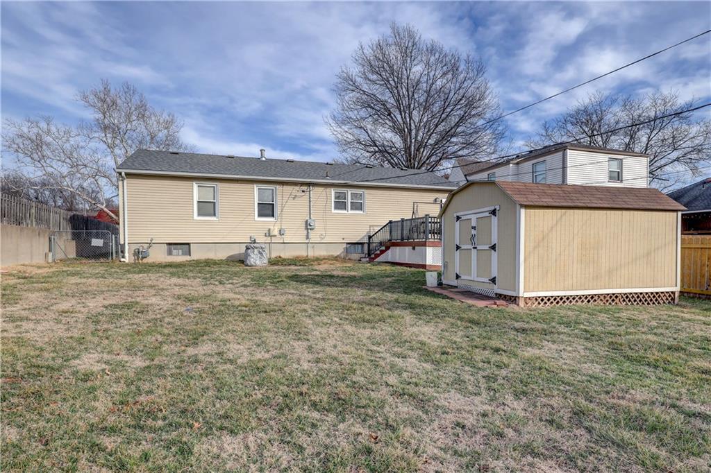 5732 Outlook Street Mission, KS 66202 - Photo 9 of 18