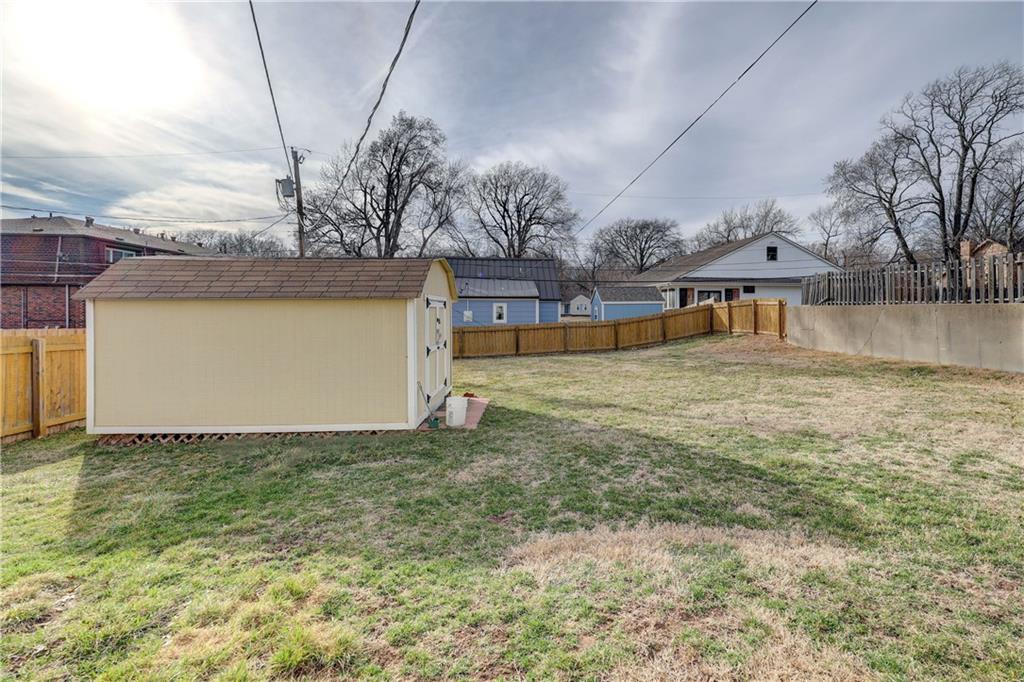 5732 Outlook Street Mission, KS 66202 - Photo 10 of 18